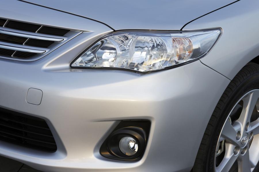  Toyota Corolla 2011 года  (фото 11 из 76)